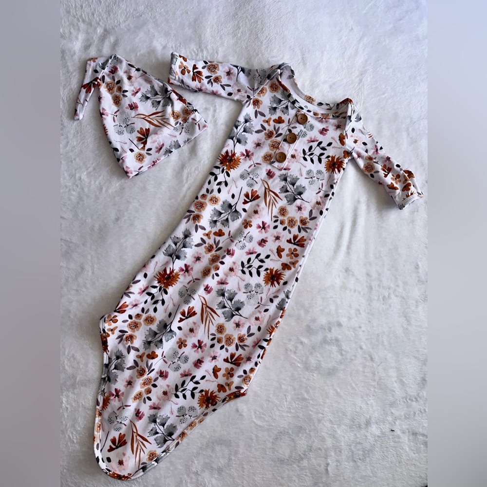 Newborn - Caden Lane - LORELAI'S FLORAL NEWBORN BABY KNOT GOWN & HAT SET